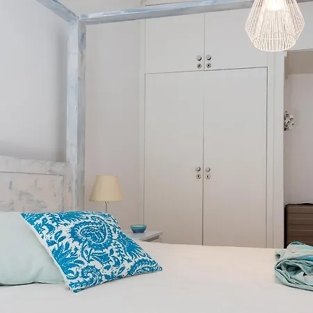 Flat With A Garden In Belem