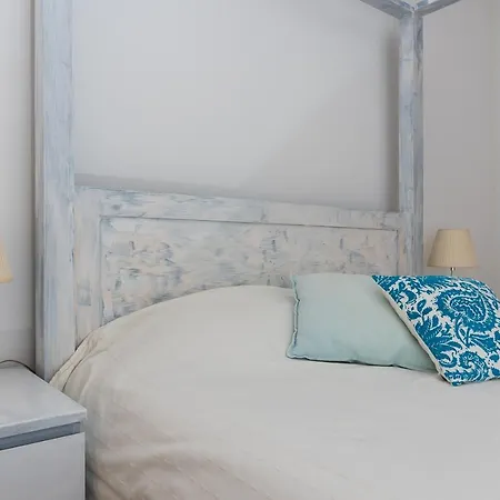 Flat With A Garden In Belem Apartmán *