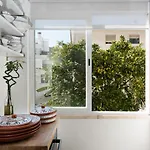 Flat With A Garden In Belem Daire Lisboa